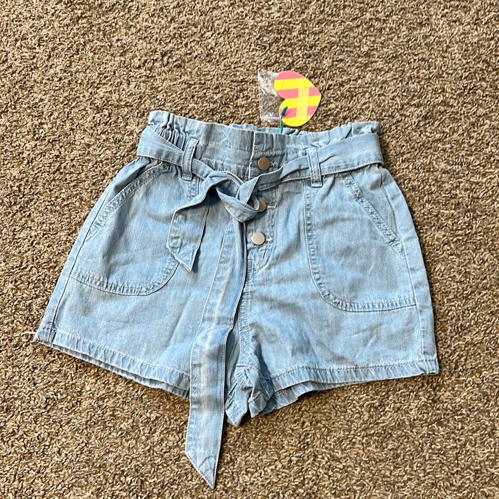 New Hayden Girl shorts with elastic waist band and tie.